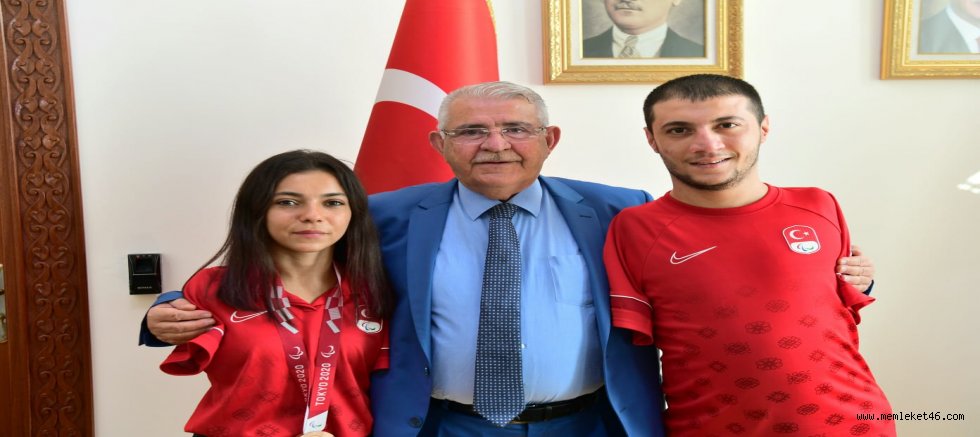 Paralimpik sporcularımız başkan mahçiçek’i ziyaret etti