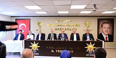 AK Parti İl Başkanlığı’nda düzenlenen istişare ve değerlendirme toplantısında konuşan Bakan Kirişci