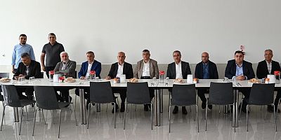 BAŞKAN HAYRETTİN GÜNGÖR ŞEHRİMİZDE TİCARETİN CANLANMASI İÇİN GAYRET EDİYORUZ