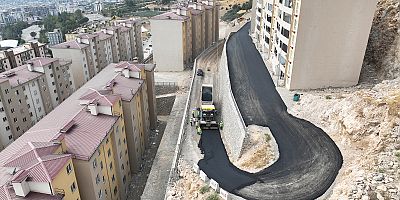 KAHRAMANMARAŞ BÜYÜKŞEHİR, YILDIZEVLER’İN YOLLARINI SICAK ASFALTLA BULUŞTURUYOR