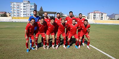 KAHRAMANMARAŞSPOR GALİBİYETE HASRET: 3-1







Kahramanmaraşspor deplasmanda oynadığı maçta karşılaşmanın ilk yarısını 1-0 önde kapamasına rağmen karşılaşmayı evsahibi ekip Sarıyer 3-1 kazandı.