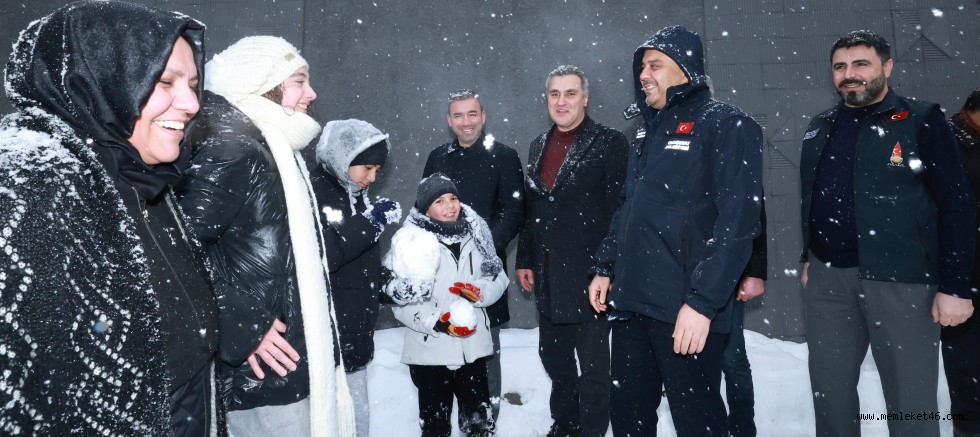 BAŞKAN TOPTAŞ, KARLA MÜCADELE ÇALIŞMALARINI SAHADA İNCELEDİ