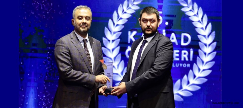 5. KASİAD ÖDÜLLERİ’NİN EN ÖZELİ, BAŞKAN TOPTAŞ VE ONİKİŞUBAT BELEDİYESİ’NE VERİLDİ