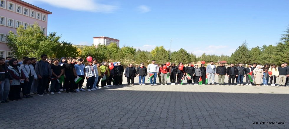 AFŞİN SAĞLIK YÜKSEKOKULU ÖĞRENCİLERİNDEN FİLİSTİN VE DOĞU TÜRKİSTAN’A DESTEK