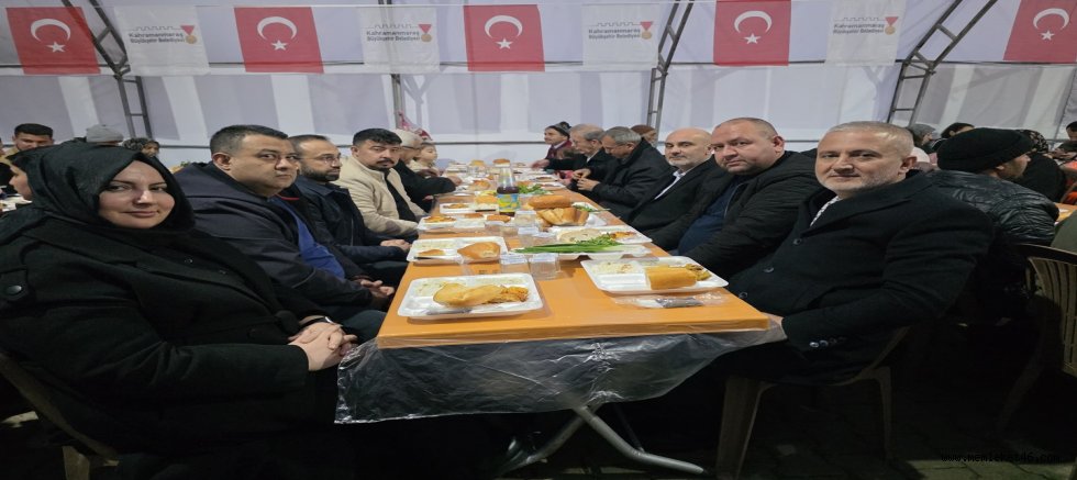 AK PARTİ KAHRAMANMARAŞ İL BAŞKANI M. BURAK GÜL NAMIK KEMAL MAHALLESİ’NDE VATANDAŞLARLA İFTAR AÇTI