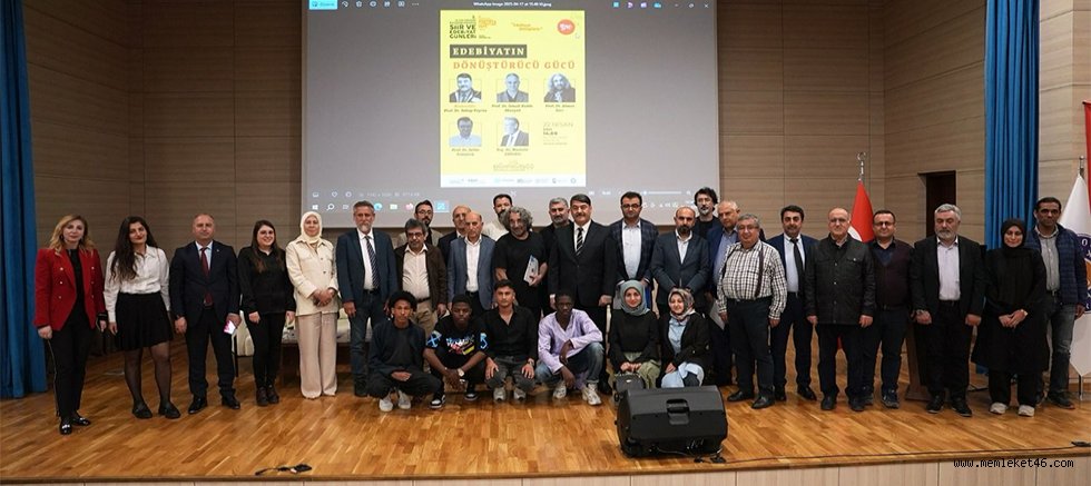 AKADEMİSYENLER, EDEBİYATIN DÜŞÜNDÜRÜCÜ GÜCÜNÜ ELE ALDI