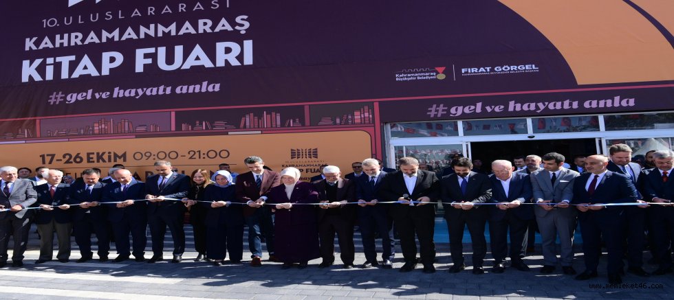 ANADOLU’NUN EN BÜYÜK KİTAP FUARI KAPILARINI MİSAFİRLERİNE AÇTI