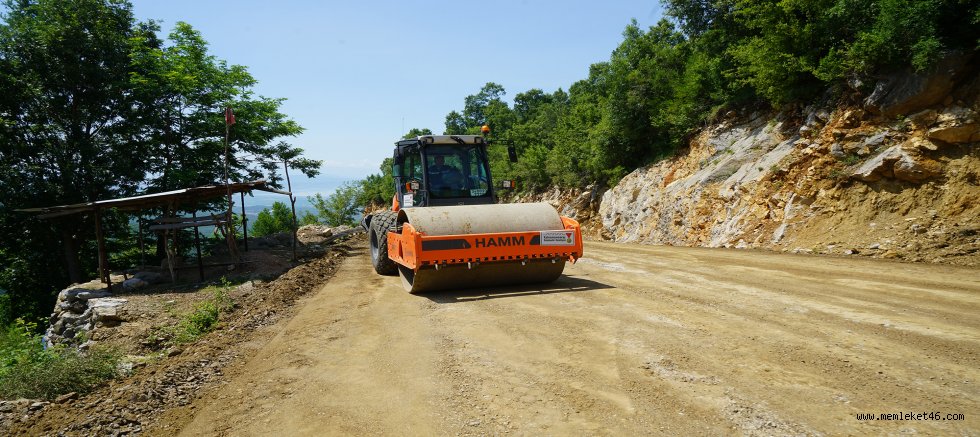 ANDIRIN’DA 10 MAHALLENİN DAHA ULAŞIM KONFORU BÜYÜKŞEHİR’LE ARTIYOR