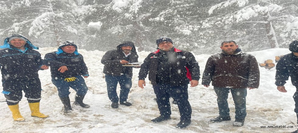 BAŞKAN AKPINAR: ZORLU KOŞULLARDA GECE GÜNDÜZ SAHADAYIZ