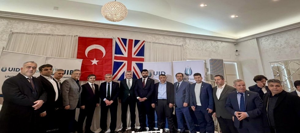 BAŞKAN GÖRGEL, İNGİLTERE’DE BİRLİK SOFRASINDA BULUŞTU