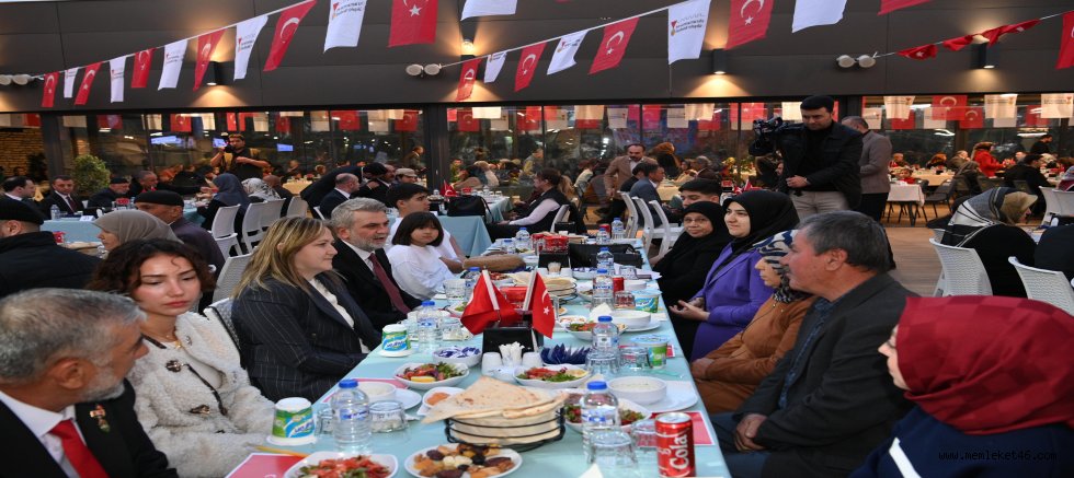 BAŞKAN GÖRGEL: “ŞEHİT AİLELERİMİZ EN DEĞERLİ EMANETLERİMİZ”