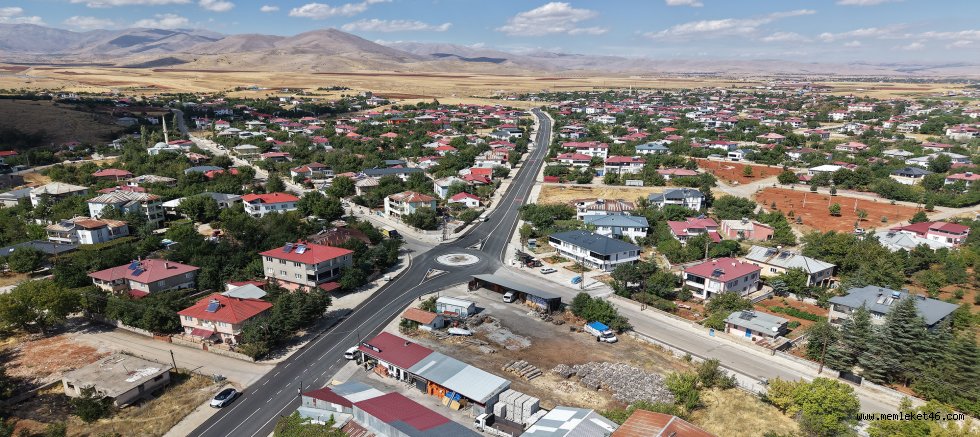 BÜYÜKŞEHİR, AFŞİN’DE 3 MAHALLENİN ULAŞIMINI İYİLEŞTİREN YOL YATIRIMINI TAMAMLADI