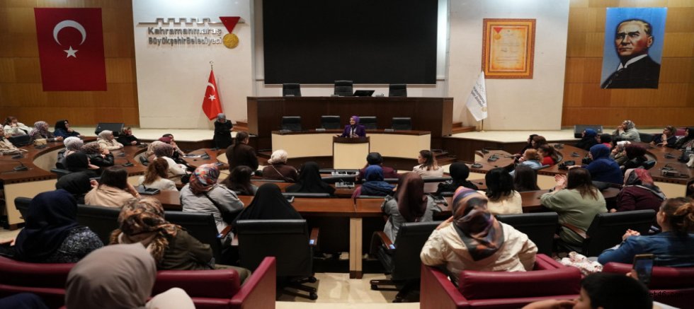 BÜYÜKŞEHİR’İN KAHRAMAN KADIN ÜRETİCİLER PAZARI İÇİN İLK ADIM ATILDI