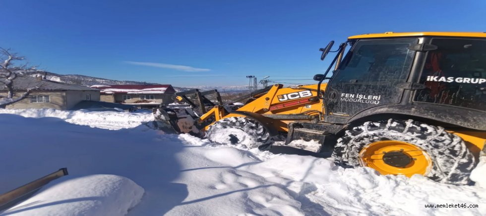 DULKADİROĞLU BELEDİYE BAŞKANI AKPINAR: KARLA MÜCADELE ÇALIŞMALARIMIZ DEVAM EDİYOR
