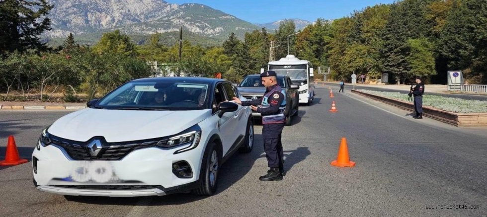 DÜZENLENEN OPERASYONLARDA 912 KİŞİ YAKALANDI