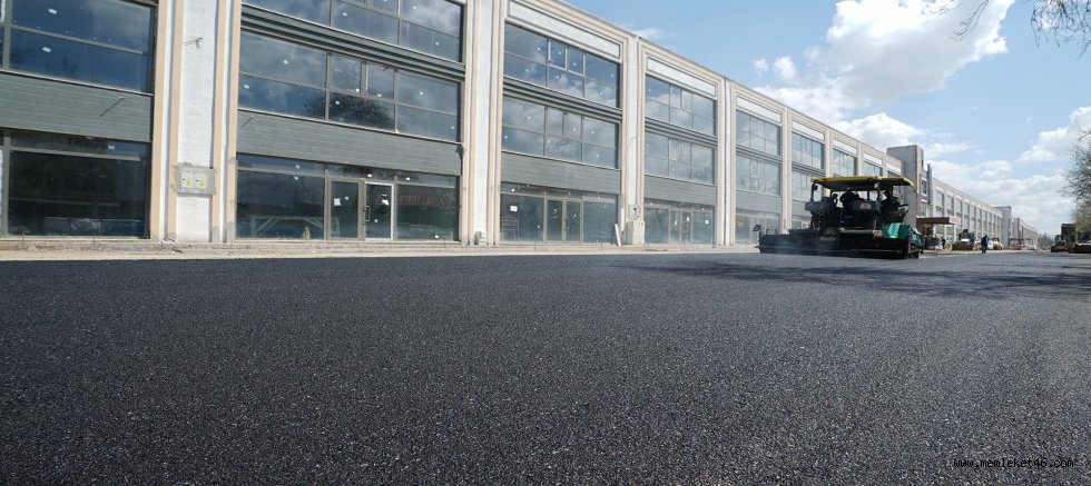 KAHRAMANMARAŞ BÜYÜKŞEHİR, TOPTANCILAR SİTESİ YOLLARINI YENİLİYOR