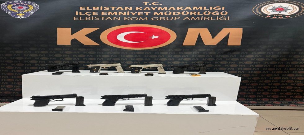 KAHRAMANMARAŞ'TA 3 AYRI OPERASYONDA KAÇAK KIYILMIŞ TÜTÜN, TEVRAT VE TABANCALAR ELE GEÇİRİLDİ