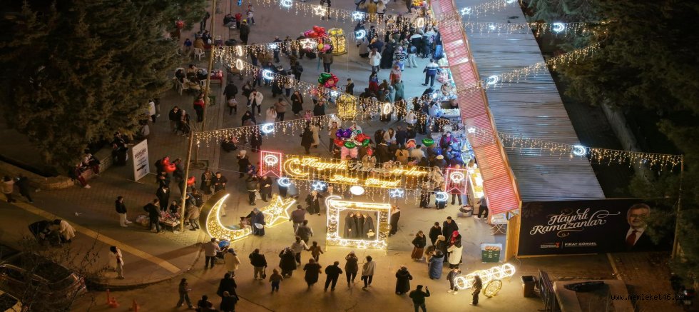 KAHRAMANMARAŞ’TA İFTAR SONRASI BULUŞMA NOKTASI: RAMAZAN SOKAĞI