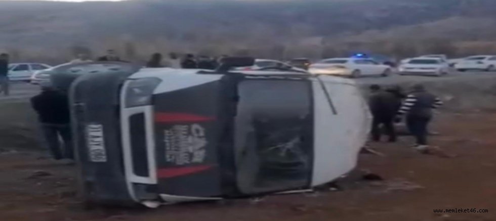 KAHRAMANMARAŞ’TA İŞÇİLERİ TAŞIYAN MİNİBÜS DEVRİLDİ: 2 ÖLÜ, 7 YARALI