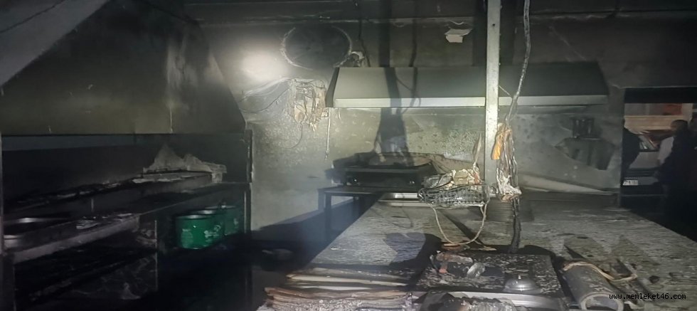 KAHRAMANMARAŞ’TA İŞYERİ YANGININDA 4 KİŞİ DUMANDAN ETKİLENDİ