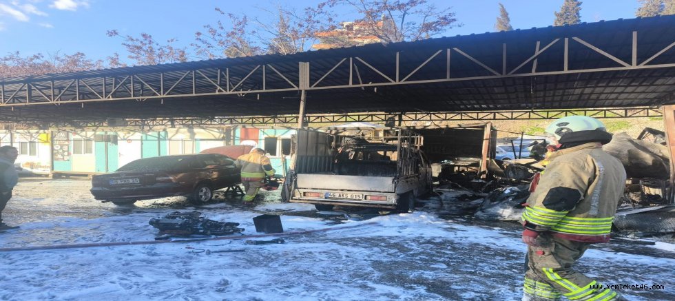 KAHRAMANMARAŞ’TA KONTEYNER YANGINI KORKUTTU