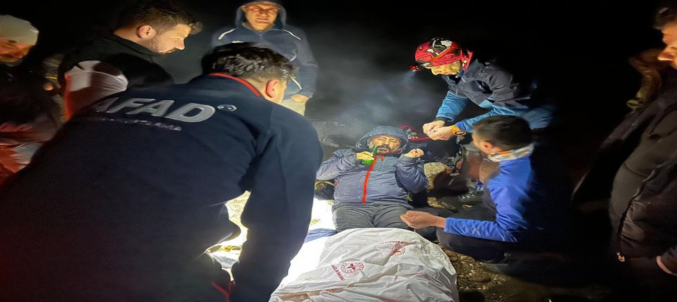 KAHRAMANMARAŞ’TA MAHSUR KALAN 8 DAĞCI KURTARILDI