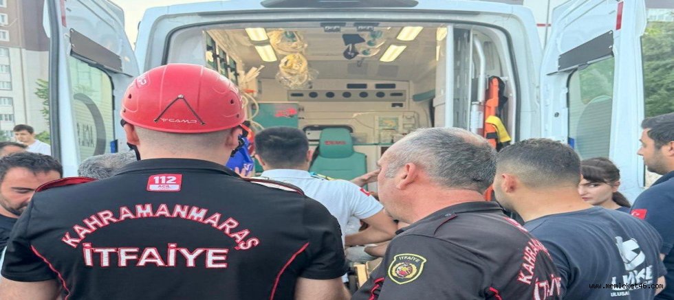 KAHRAMANMARAŞ’TA OTOMOBİL KÖPRÜDEN ÇAYA DÜŞTÜ: 2 ÖLÜ