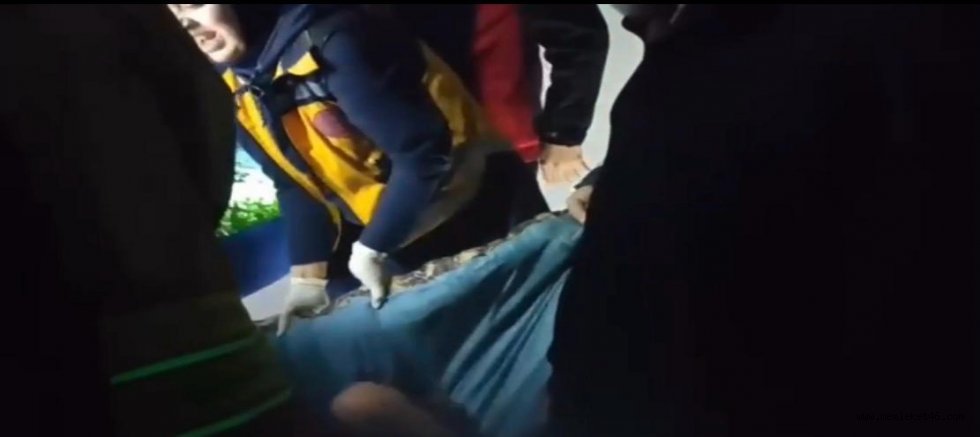 KAHRAMANMARAŞ’TA YAŞLI ADAM SON ANDA KURTARILDI