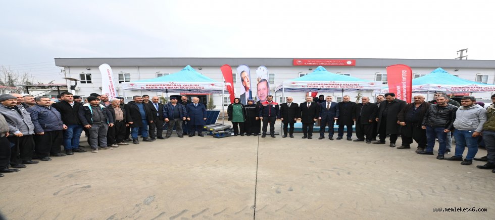 KAHRAMANMARAŞLI ÇİFTÇİLERE İŞ MAKİNESİ DESTEĞİ