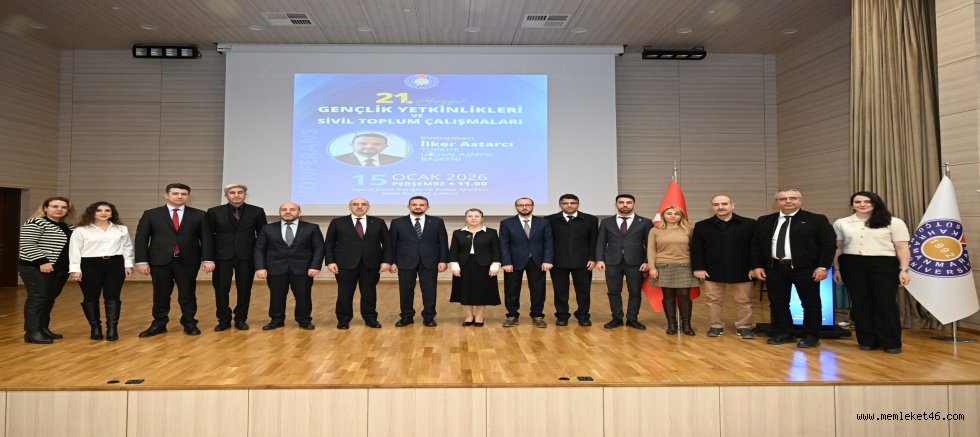 KSÜ’DE 21. YÜZYIL GENÇLİK YETKİNLİKLERİ VE SİVİL TOPLUM ÇALIŞMALARI KONFERANSI DÜZENLENDİ