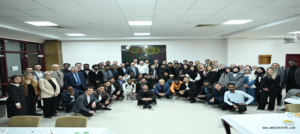 KSÜ'DE ULUSLARARASI ÖĞRENCİLERLE RAMAZAN BULUŞMASI