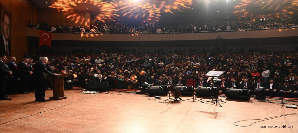 KURTULUŞ COŞKUSU ALİ KINIK KONSERİYLE TAÇLANDI