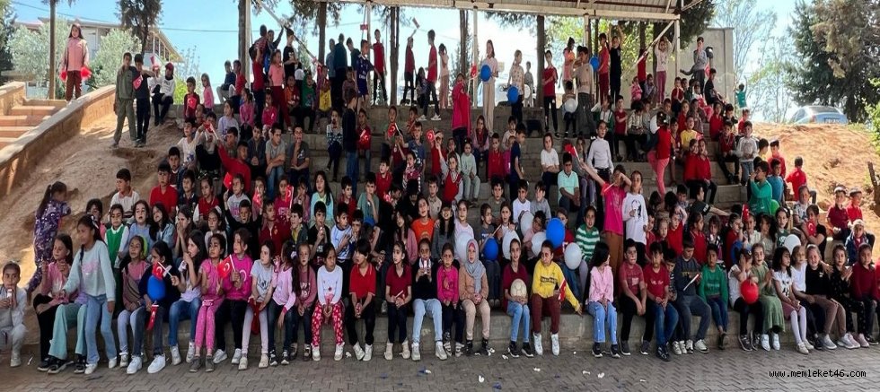 NAZLI BALDUK İLKOKULUNDA 23 NİSAN COŞKUSU