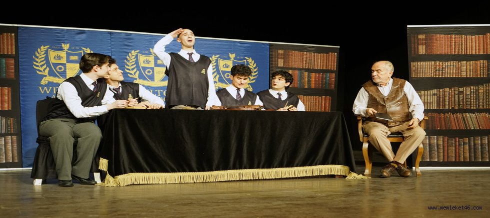 “ÖLÜ OZANLAR DERNEĞİ” SANATSEVERLER TARAFINDAN BÜYÜK İLGİ GÖRDÜ