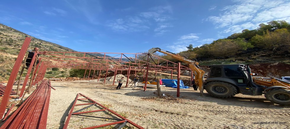 ONİKİŞUBAT BELEDİYESİ’NDEN AYNI ANDA 17 FARKLI KIRSAL MAHALLEYE ULAŞIM YATIRIMI