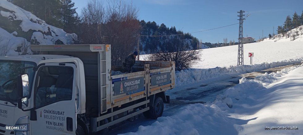 ONİKİŞUBAT BELEDİYESİ’NDEN KIRSALDA ARALIKSIZ KARLA MÜCADELE