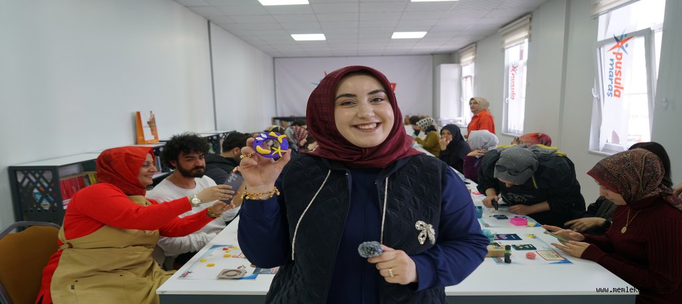 PUSULA MARAŞ’TA GENÇLER TASARLADI, ÜRETTİ, DENEYİM KAZANDI