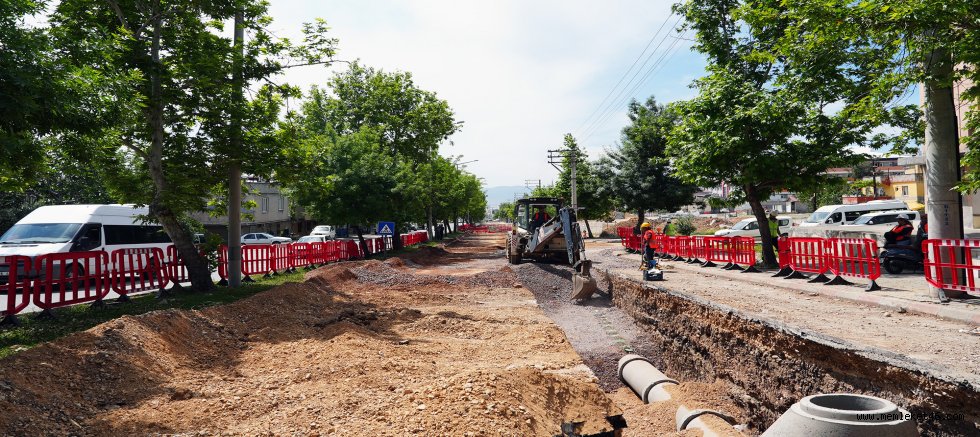 ŞEHİR MERKEZİNDE 9 MAHALLEYE 600 MİLYONLUK ALTYAPI