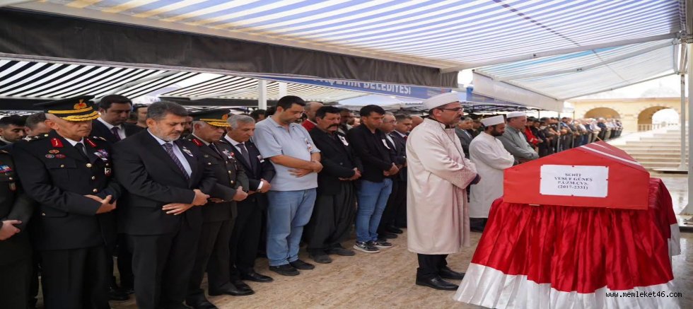 ŞEHİT UZMAN ÇAVUŞ YUSUF GÜNEŞ, KAHRAMANMARAŞ’TA TOPRAĞA VERİLDİ