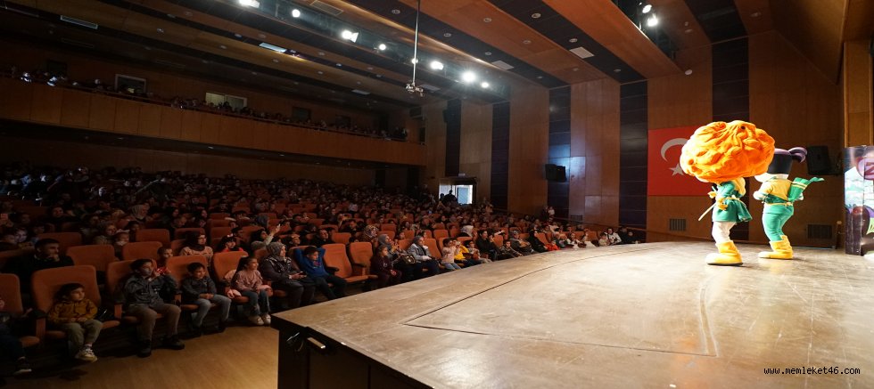 TRT ÇOCUK’UN SEVİLEN PROGRAMI “Z TAKIMI” MİNİKLERLE BULUŞTU