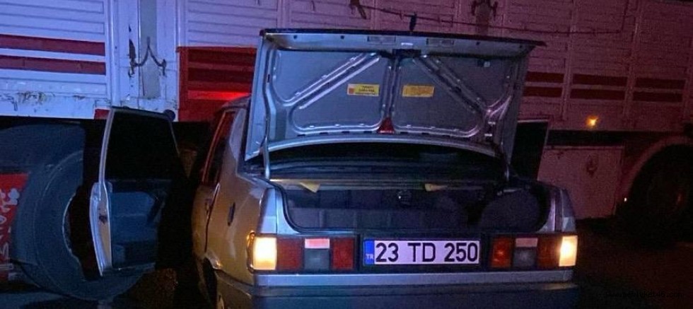 OTOMOBİL TIRA OK GİBİ SAPLANDI