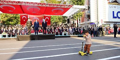 29 EKİM CUMHURİYET BAYRAMI İLİMİZDE COŞKUYLA  KUTLANDI