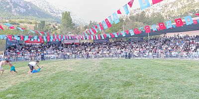3. KERTMEN KARAKUCAK GÜREŞLERİ BAŞLADI