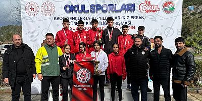 ADİL SANİ KONUKOĞLU SPOR LİSESİ SPORCULARINDAN ÜÇ TÜRKİYE ŞAMPİYONLUĞU