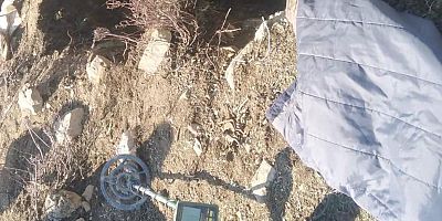 AFŞİN’DE DEFİNE AVCILARI SUÇÜSTÜ YAKALANDI