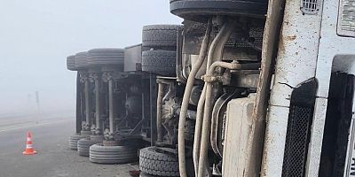 Kahramanmaraş’ın Afşin ilçesinde yoğun sis nedeniyle meydana gelen bir trafik kazasında