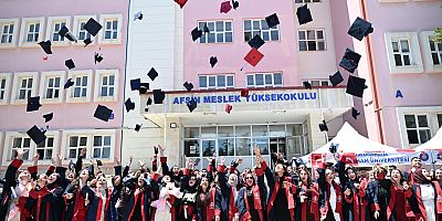 AFŞİN MESLEK YÜKSEKOKULU’NDA MEZUNİYET COŞKUSU YAŞANDI