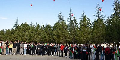 AFŞİN SAĞLIK YÜKSEKOKULU ÖĞRENCİLERİNDEN FİLİSTİN VE DOĞU TÜRKİSTAN’A DESTEK