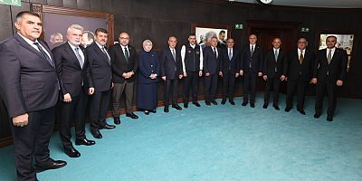 AK PARTİ KAHRAMANMARAŞ HEYETİNDEN İÇİŞLERİ BAKANI ÇİFTÇİ’YE ZİYARET