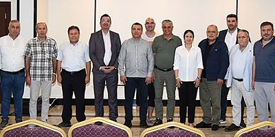 AKDENİZ GAZETECİLER FEDERASYONU YÖNETİMİ KEMER’DE BULUŞTU